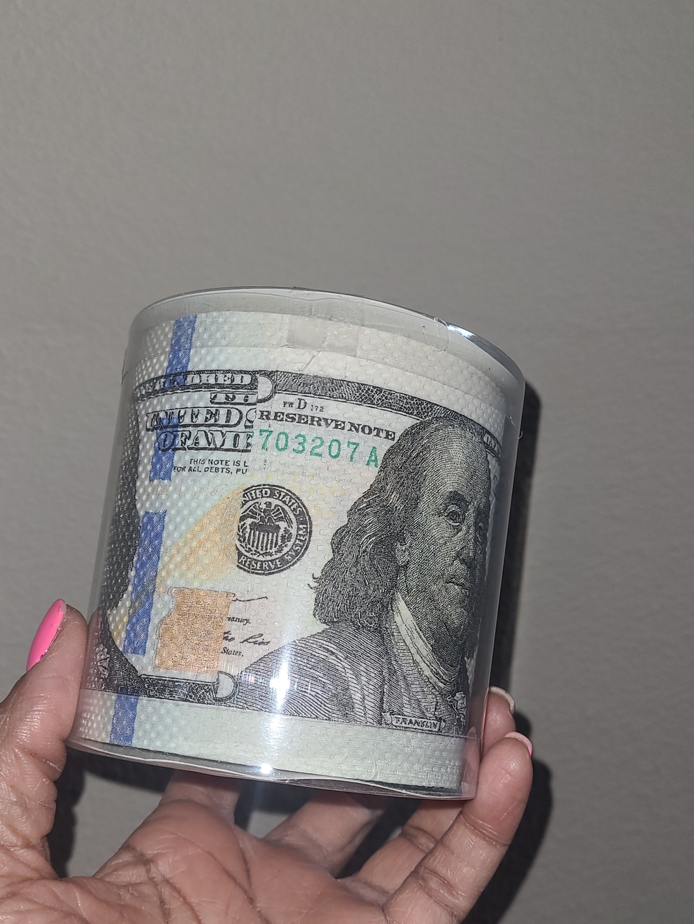 Novelty $100 Bill Printed Money Roll Toilet Paper - Picture 6 of 8